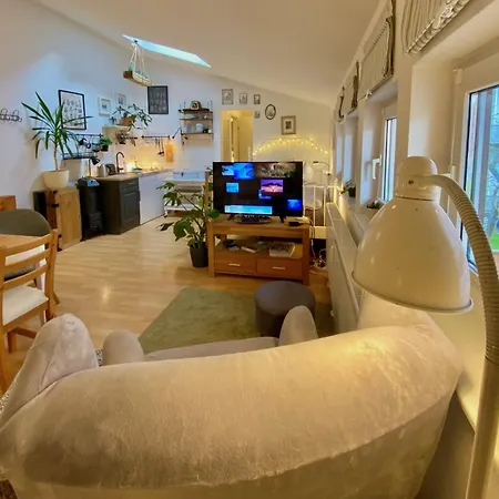 Apartment Remise Mit Kostenlosem Parkplatz Direkt Vor Der Tuer