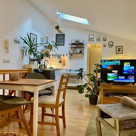 Remise Mit Kostenlosem Parkplatz Direkt Vor Der Tür *