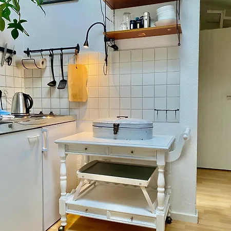 Remise Mit Kostenlosem Parkplatz Direkt Vor Der Tuer Apartment