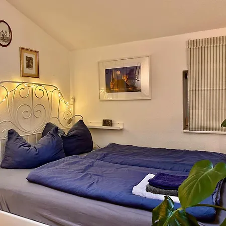 Remise Mit Kostenlosem Parkplatz Direkt Vor Der Tuer Apartment
