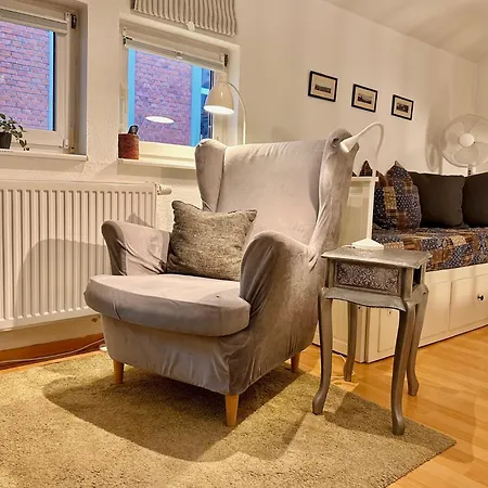 Remise Mit Kostenlosem Parkplatz Direkt Vor Der Tuer *