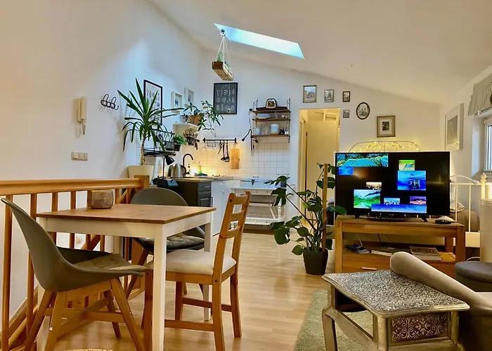 Remise Mit Kostenlosem Parkplatz Direkt Vor Der Tuer *