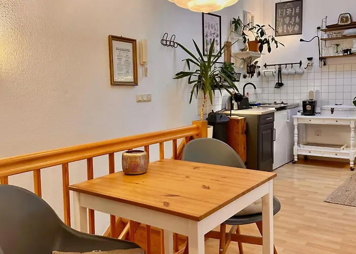 Remise Mit Kostenlosem Parkplatz Direkt Vor Der Tuer Apartamento Erfurt